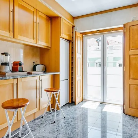 Beautiful Authentic 1bed Near Sao Jorge Castle *