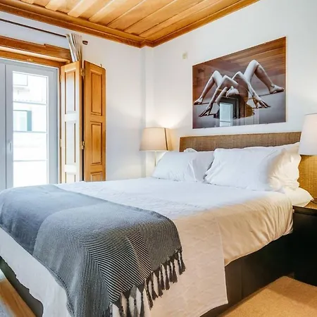 Beautiful Authentic 1bed Near Sao Jorge Castle Apartman *
